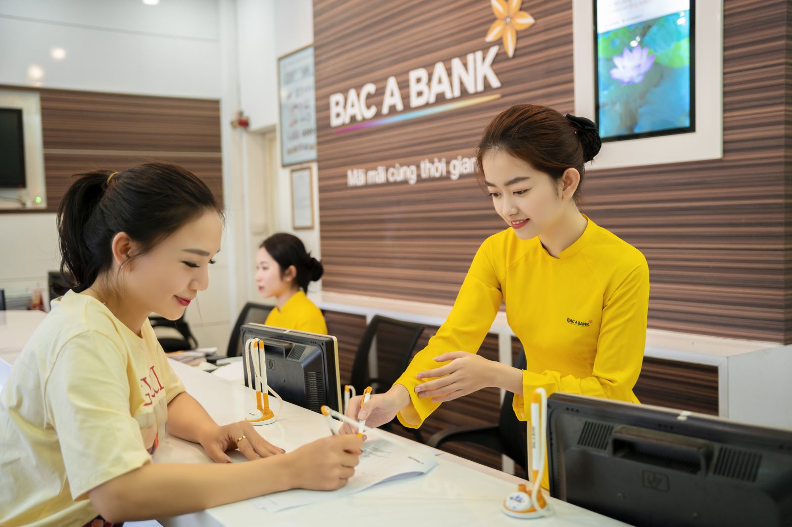 Cập nhật giờ làm việc ngân hàng Bac A Bank mới nhất 2025 - Dhan-ND