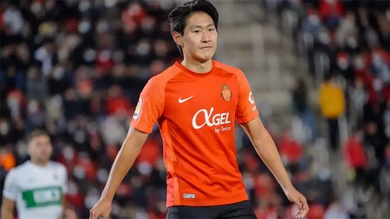 Thần đồng tài năng của bóng đá xứ Hàn